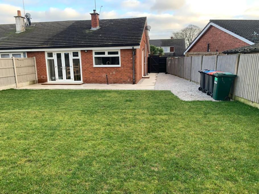 The Beautiful Bungalow Amazing Location For Chester & Zoo Wervin Dış mekan fotoğraf